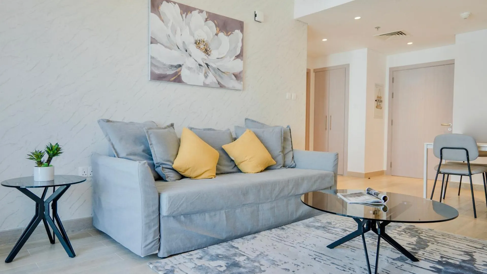 Apartament Maison Privee - Modern Yas Island Escape With Peaceful Canal Views Abu Zabi