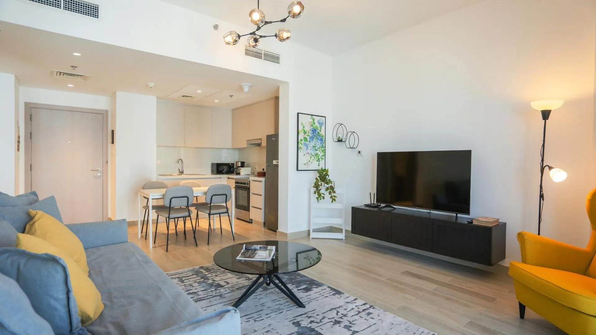 Apartament Maison Privee - Modern Yas Island Escape With Peaceful Canal Views Abu Zabi